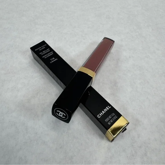 CHANEL Rouge Coco Gloss Moisturizing Glossimer - Caramel 716 - Picture 9 of 14
